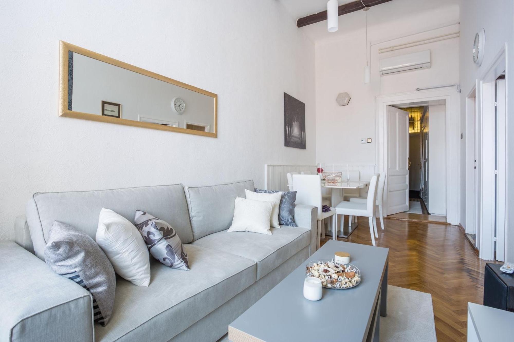 Apartment Katarina By Blueapartments Zagreb Buitenkant foto